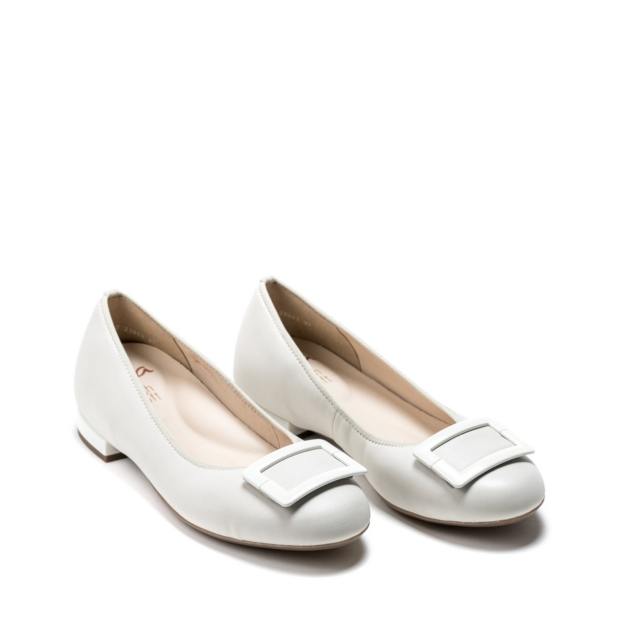 15237 ara 12 20603 09h cream 2